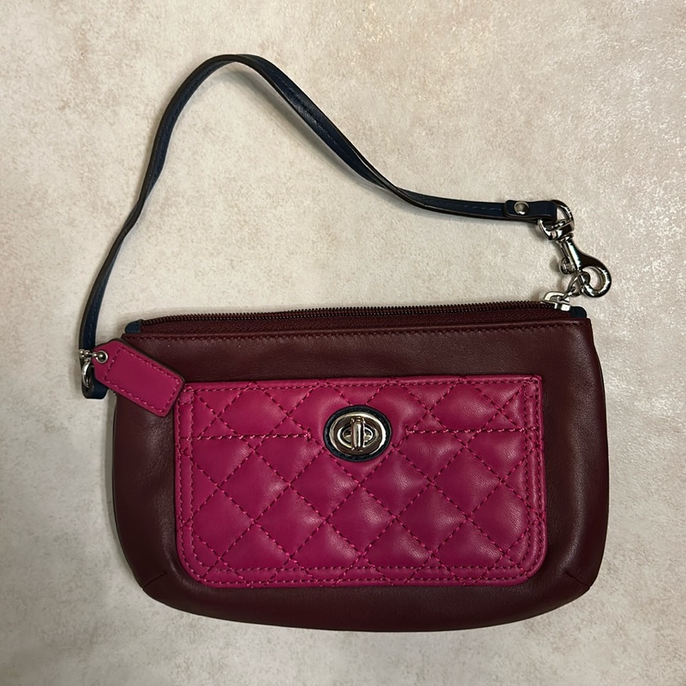 NWOT Coach Wristlet